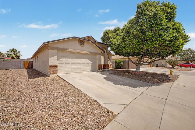 8830 E DALLAS Street, Mesa, AZ 85207