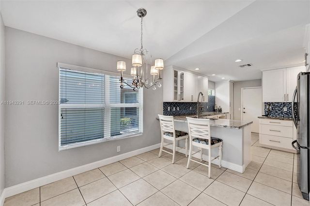 2702 Arborwood Rd, Davie, FL 33328