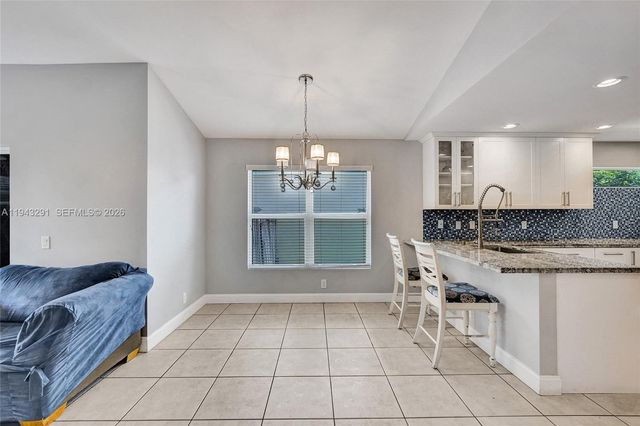 2702 Arborwood Rd, Davie, FL 33328