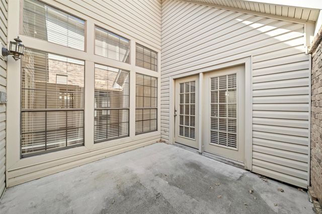 1205 Olde Town Drive, Irving, TX 75061