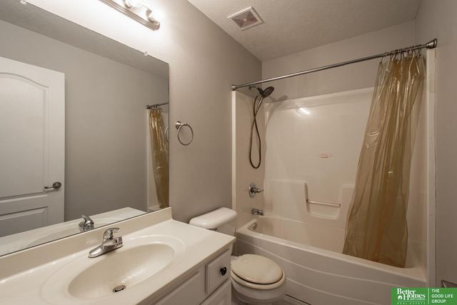 16859 Fowler Avenue, Omaha, NE 68116