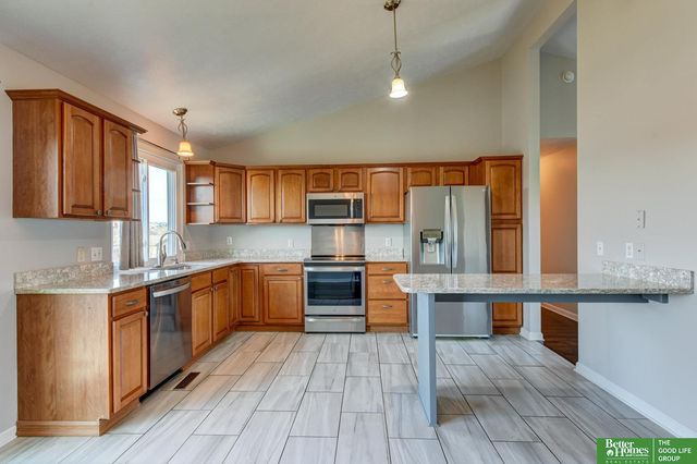 16859 Fowler Avenue, Omaha, NE 68116