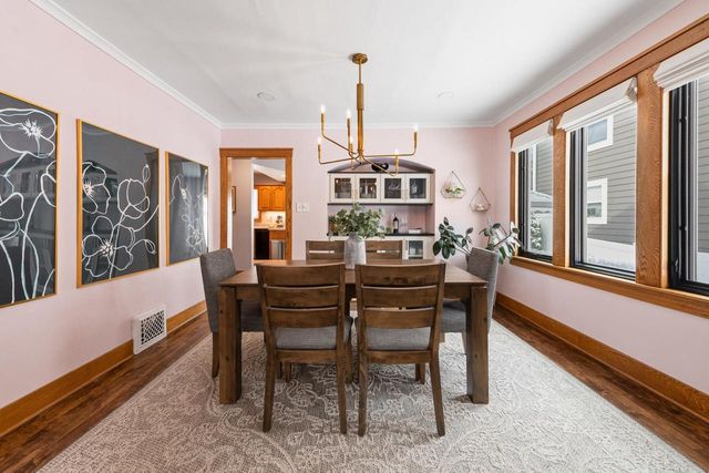 828 E Silver Spring DRIVE, Whitefish Bay, WI 53217