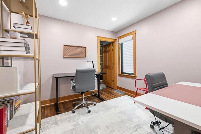 828 E Silver Spring DRIVE, Whitefish Bay, WI 53217