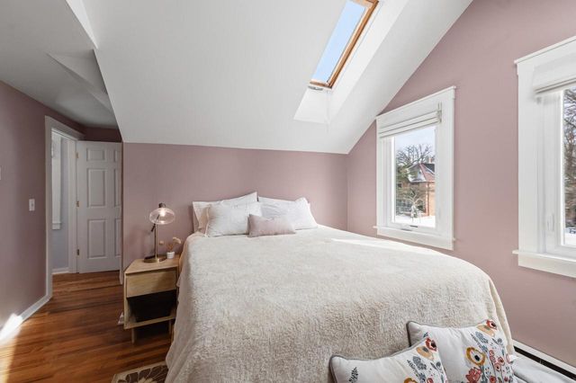 828 E Silver Spring DRIVE, Whitefish Bay, WI 53217