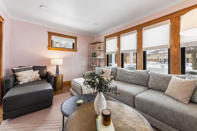 828 E Silver Spring DRIVE, Whitefish Bay, WI 53217