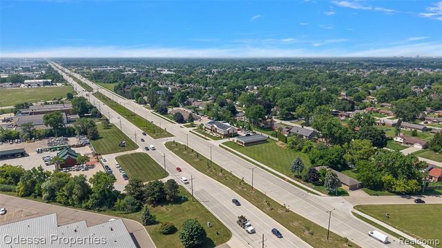 42401 Mound Road, Sterling Heights, MI 48314