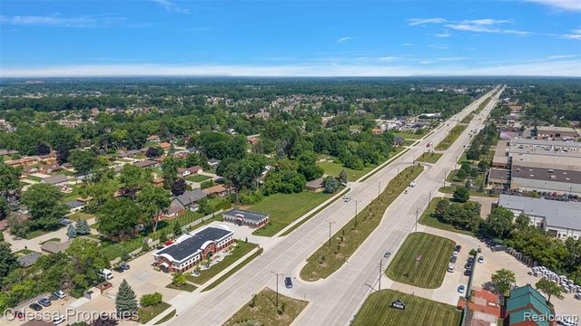 42401 Mound Road, Sterling Heights, MI 48314