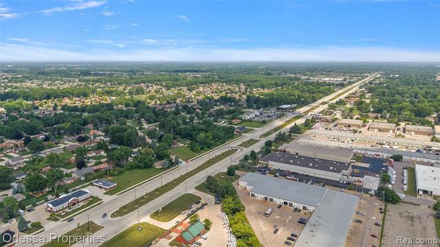 42401 Mound Road, Sterling Heights, MI 48314