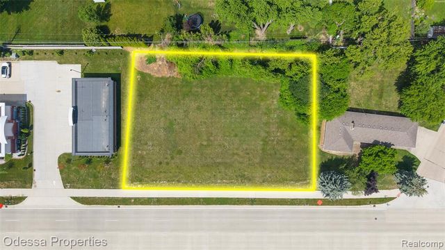 42401 Mound Road, Sterling Heights, MI 48314