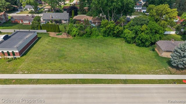 42401 Mound Road, Sterling Heights, MI 48314