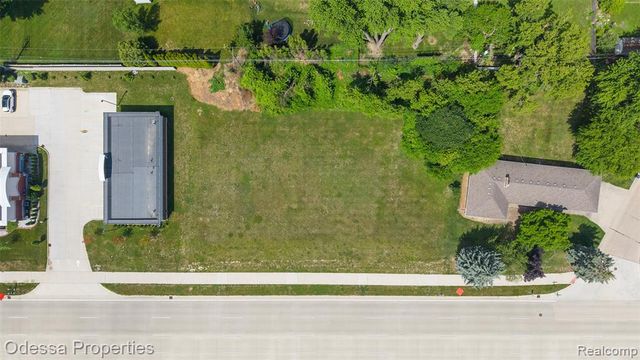 42401 Mound Road, Sterling Heights, MI 48314