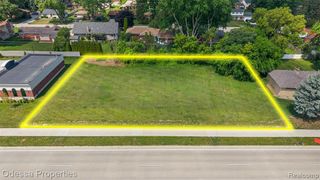 42401 Mound Road, Sterling Heights, MI 48314