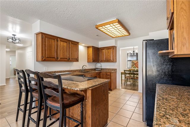 1543 E Cardinal Drive, Fayetteville, AR 72703