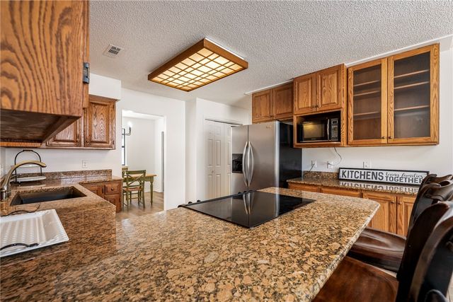 1543 E Cardinal Drive, Fayetteville, AR 72703