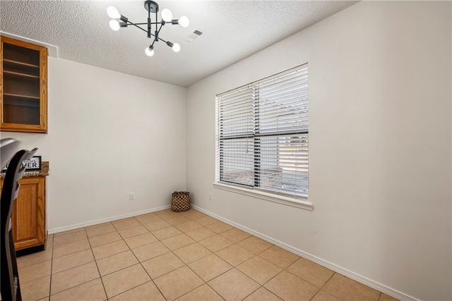 1543 E Cardinal Drive, Fayetteville, AR 72703