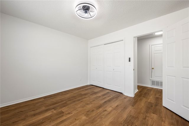 1543 E Cardinal Drive, Fayetteville, AR 72703