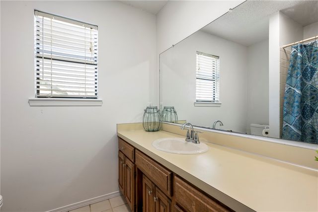 1543 E Cardinal Drive, Fayetteville, AR 72703