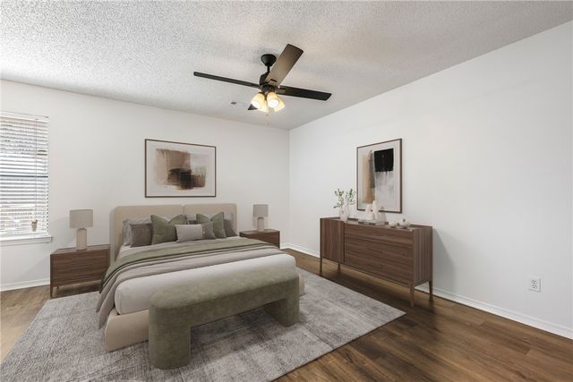 1543 E Cardinal Drive, Fayetteville, AR 72703