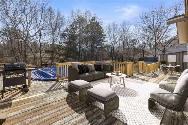 1543 E Cardinal Drive, Fayetteville, AR 72703