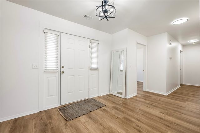 1543 E Cardinal Drive, Fayetteville, AR 72703