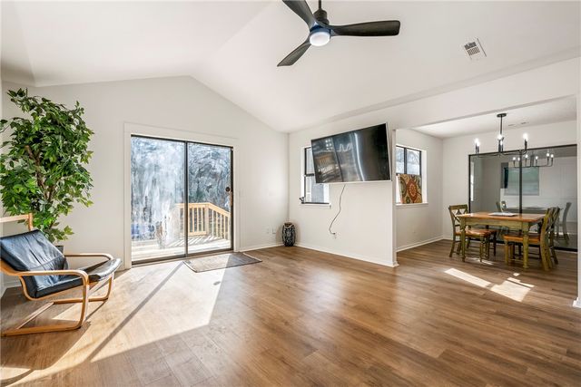 1543 E Cardinal Drive, Fayetteville, AR 72703