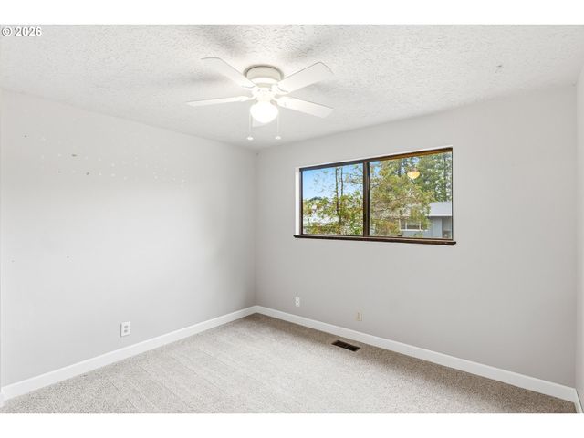 12360 Sw KATHERINE St, Tigard, OR 97223