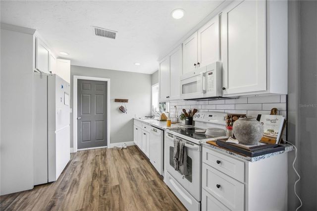 16031 WINBURN DRIVE S, Sarasota, FL 34240