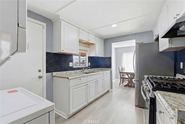 320 N Park Vista St 76, Anaheim, CA 92806