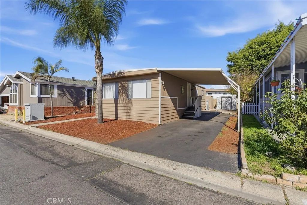 320 N Park Vista St 76, Anaheim, CA 92806