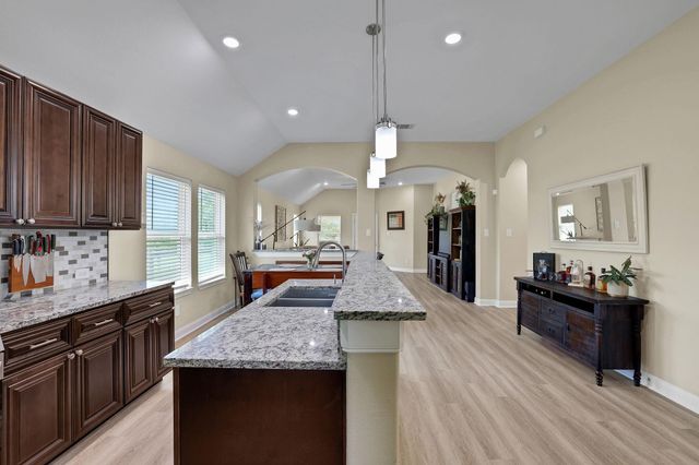 12751 County Road 283, Alvin, TX 77511
