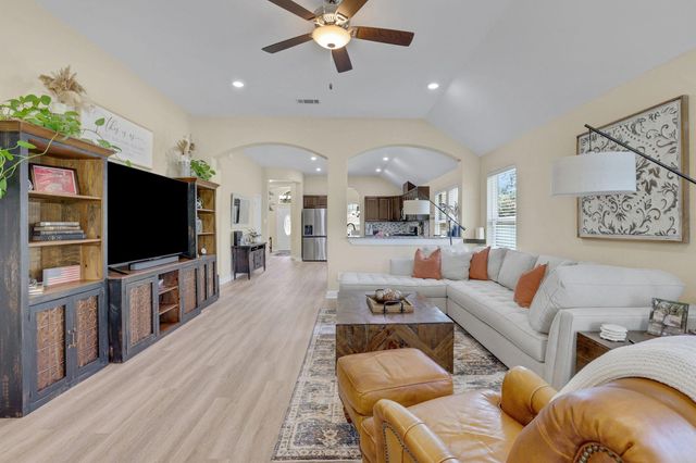 12751 County Road 283, Alvin, TX 77511