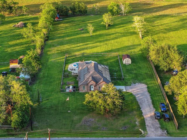 12751 County Road 283, Alvin, TX 77511