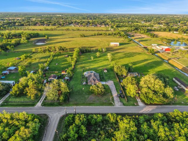 12751 County Road 283, Alvin, TX 77511