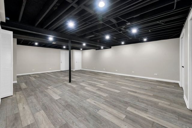 230 Saint Andrews Drive, Bolingbrook, IL 60440