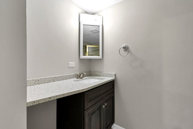 230 Saint Andrews Drive, Bolingbrook, IL 60440