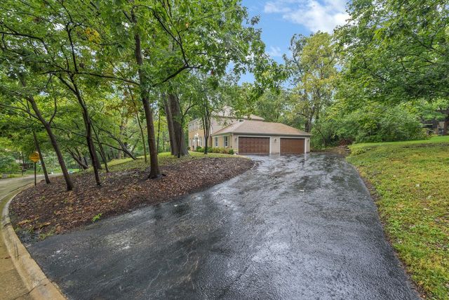 230 Saint Andrews Drive, Bolingbrook, IL 60440
