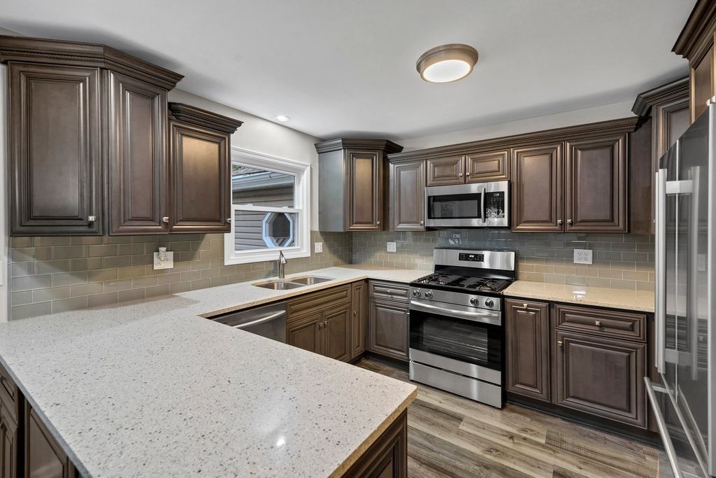 230 Saint Andrews Drive, Bolingbrook, IL 60440 — photo 4