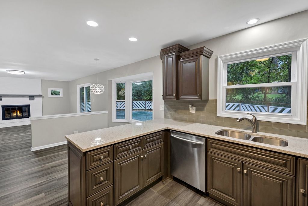 230 Saint Andrews Drive, Bolingbrook, IL 60440 — photo 5