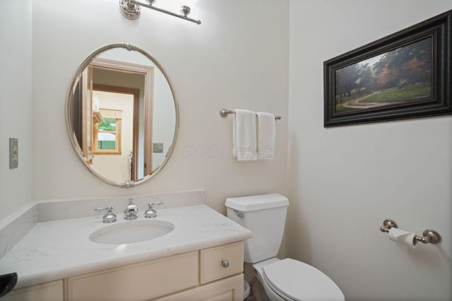 4840 Paddington Way, Powell, OH 43065