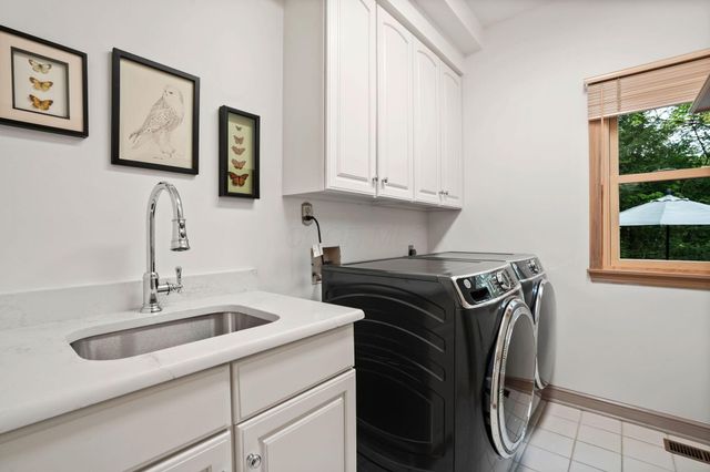 4840 Paddington Way, Powell, OH 43065