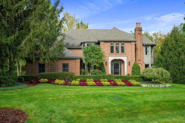 4840 Paddington Way, Powell, OH 43065