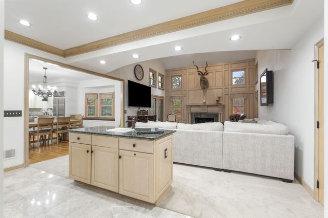 4840 Paddington Way, Powell, OH 43065