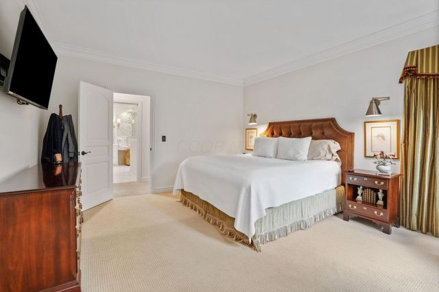 4840 Paddington Way, Powell, OH 43065