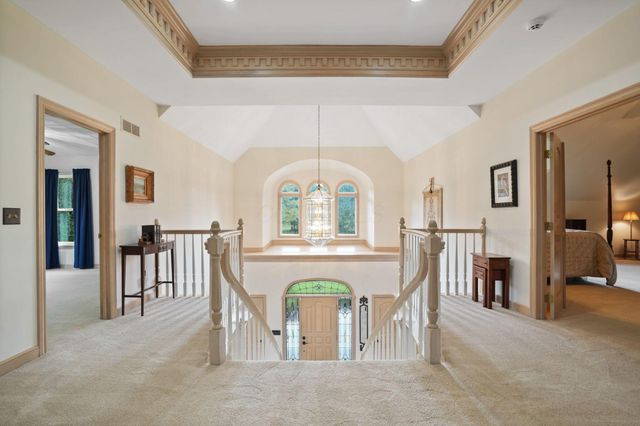 4840 Paddington Way, Powell, OH 43065