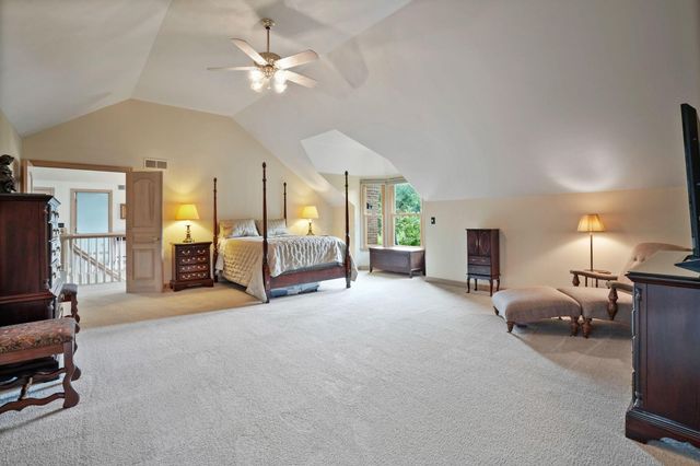 4840 Paddington Way, Powell, OH 43065