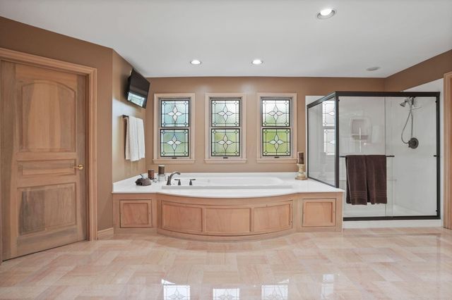 4840 Paddington Way, Powell, OH 43065