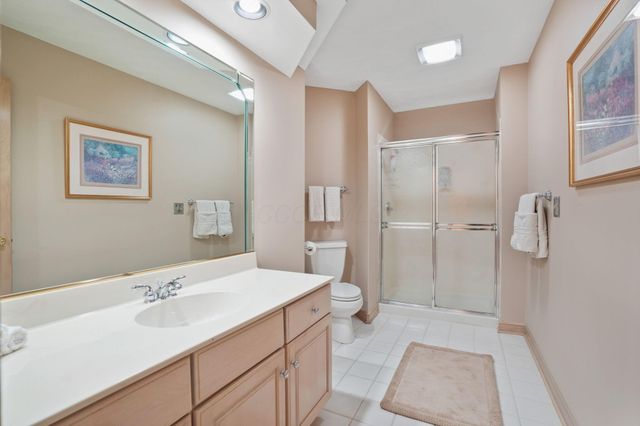 4840 Paddington Way, Powell, OH 43065