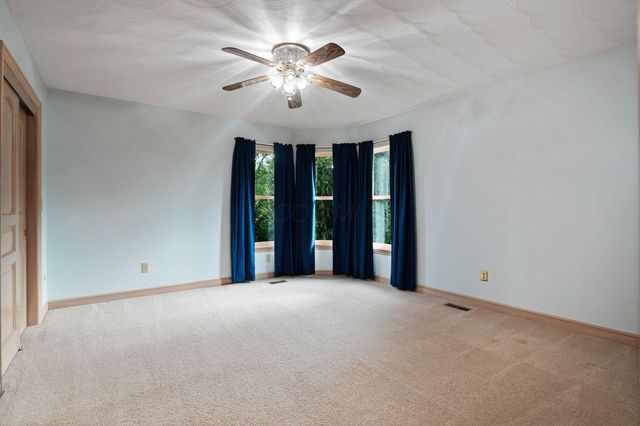 4840 Paddington Way, Powell, OH 43065