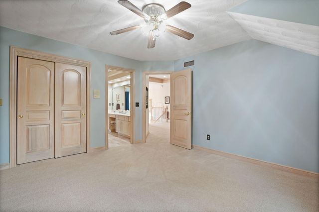 4840 Paddington Way, Powell, OH 43065